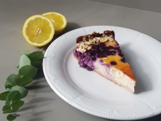 Blaubeer Sahne Kuchen aus der hauseigenen Nymphenburger Schlosskonditorei